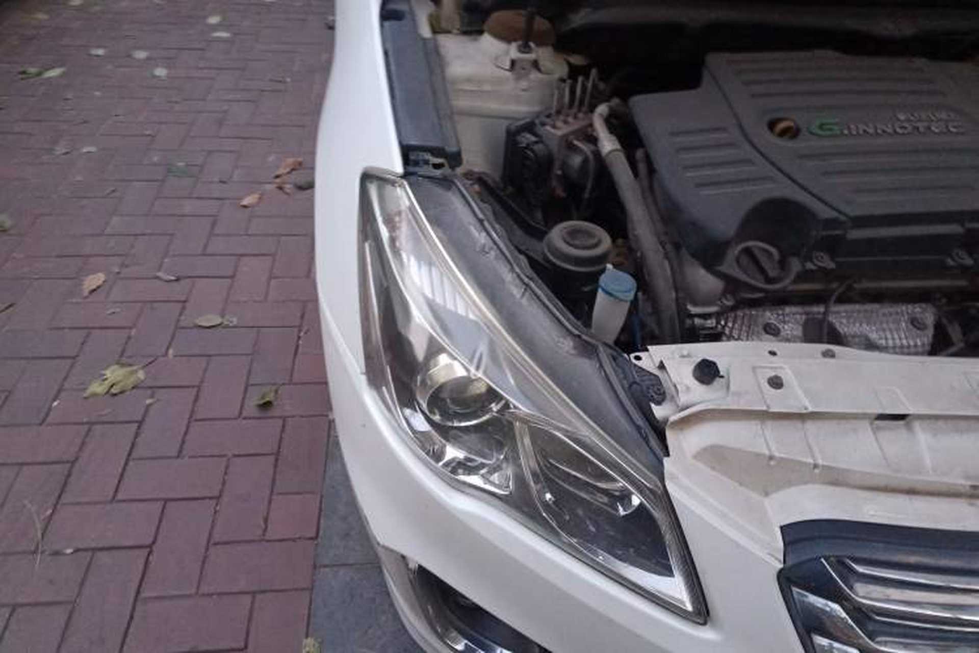 Used Suzuki Alivio 2015 1.6L Automatic Enjoyment Model Right Front Headlight