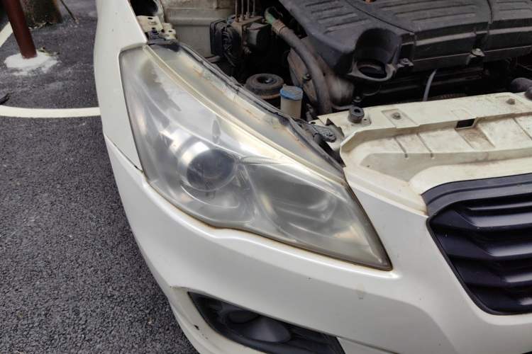 Used Suzuki Alivio 2015 1.6L Manual Comfort Model Right Front Headlight