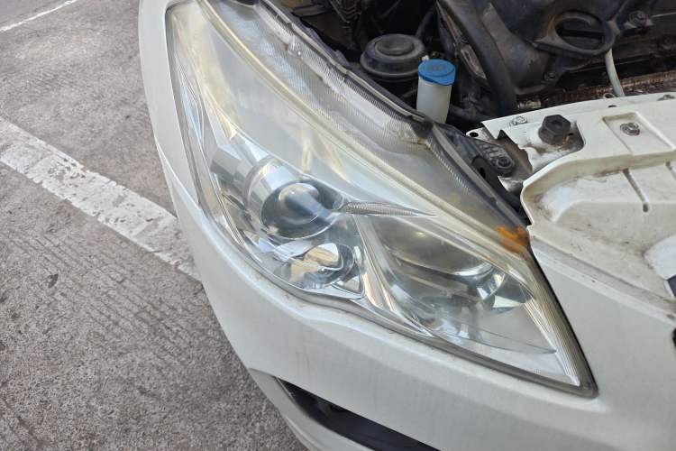 Used Suzuki Alivio 2015 1.6L Manual Comfort Model Right Front Headlight