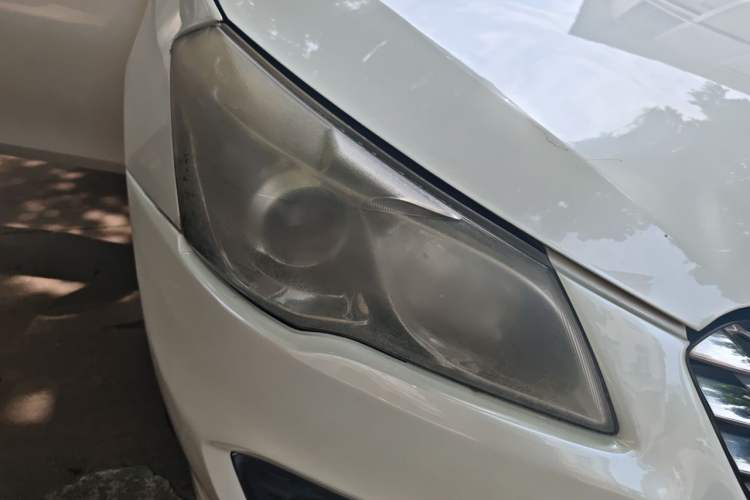 Used Suzuki Alivio 2015 1.6L Manual Comfort Model Right Front Headlight