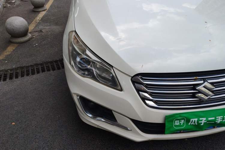 Used Suzuki Alivio 2015 1.6L Manual Enjoyment Model Right Front Headlight