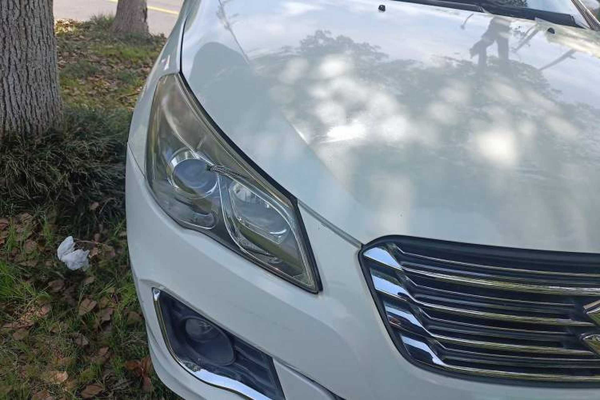 Used Suzuki Alivio 2015 1.6L Manual Enjoyment Model Right Front Headlight