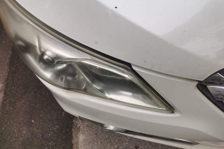 Used Suzuki Alivio 2015 1.6L Manual Enjoyment Model Right Front Headlight