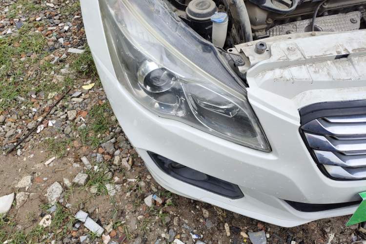 Used Suzuki Alivio 2015 1.6L Manual Comfort Model Right Front Headlight