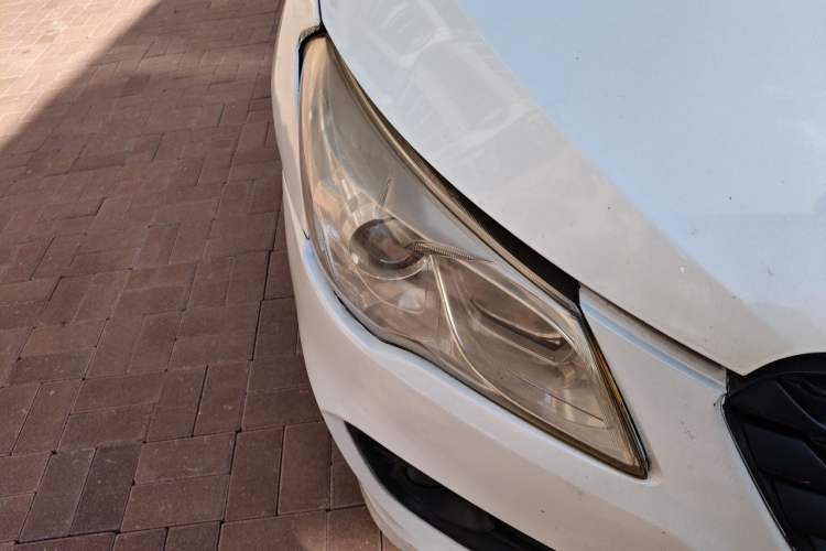 Used Suzuki Alivio 2015 1.6L Manual Enjoyment Model Right Front Headlight