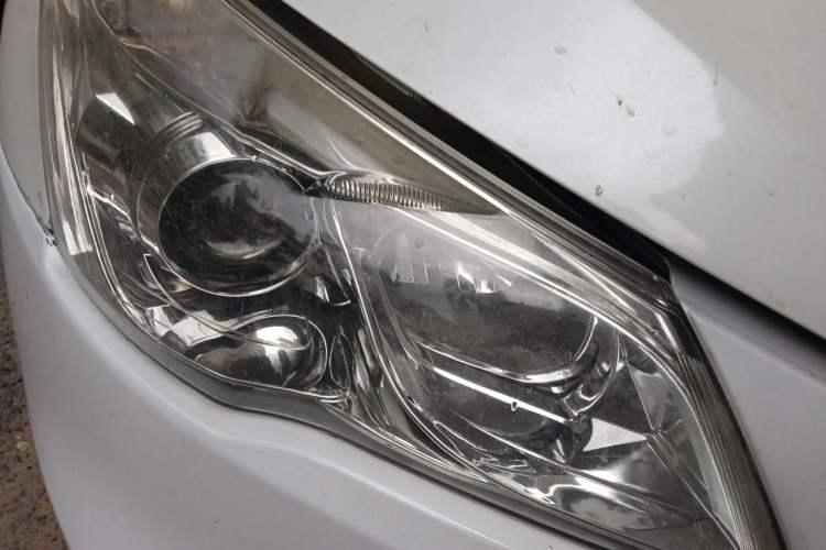 Used Suzuki Alivio 2015 1.6L Manual Comfort Model Right Front Headlight