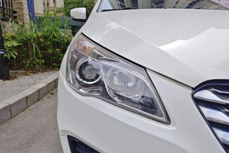 Used Suzuki Alivio 2015 1.6L Manual Comfort Model Right Front Headlight