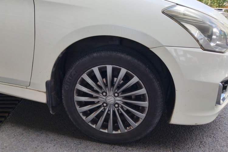 Used Suzuki Alivio 2015 1.6L Manual Enjoyment Model Right Front Wheel Hub