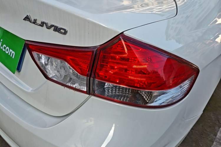 Used Suzuki Alivio 2015 1.6L Manual Comfort Model Right Rear Taillight