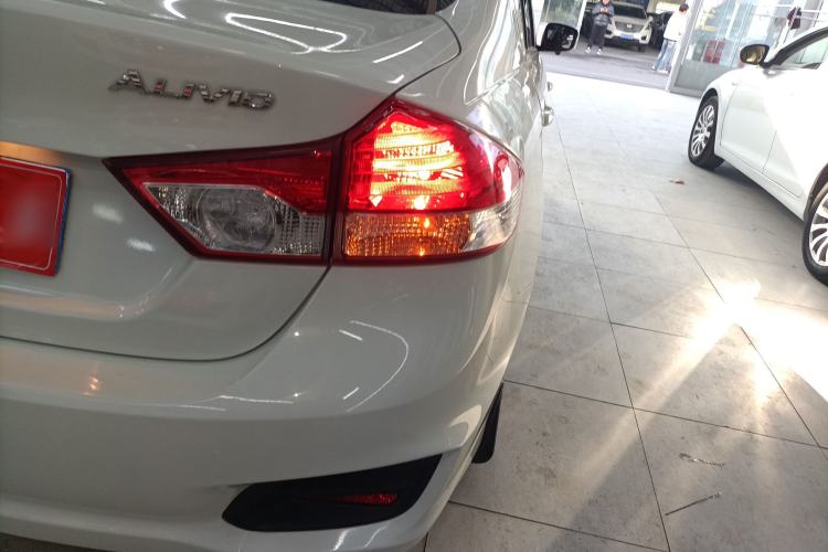 Used Suzuki Alivio 2015 1.6L Manual Comfort Model Right Rear Taillight