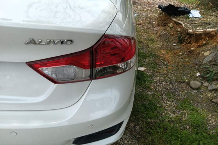 Used Suzuki Alivio 2015 1.6L Manual Comfort Model Right Rear Taillight