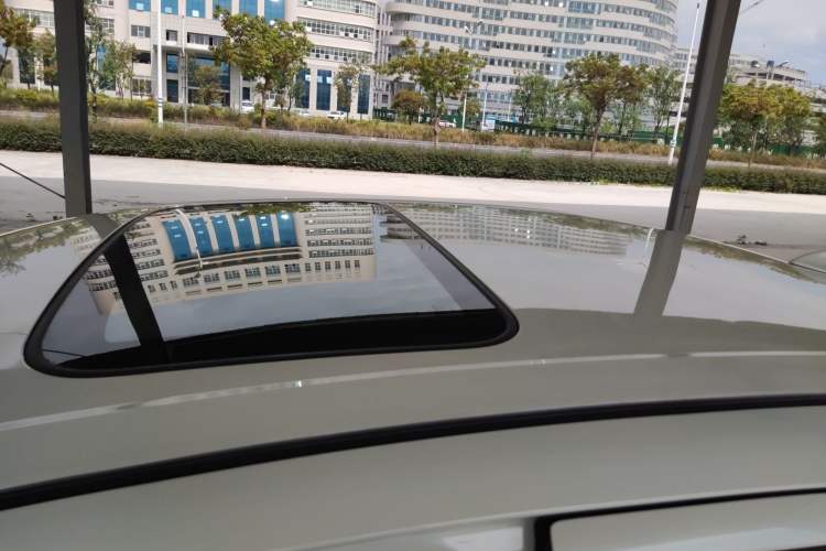 Used Suzuki Alivio 2015 1.6L Automatic Enjoyment Model Roof