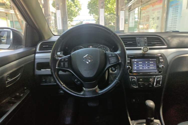 Used Suzuki Alivio 2015 1.6L Automatic Luxury Model Steering Wheel
