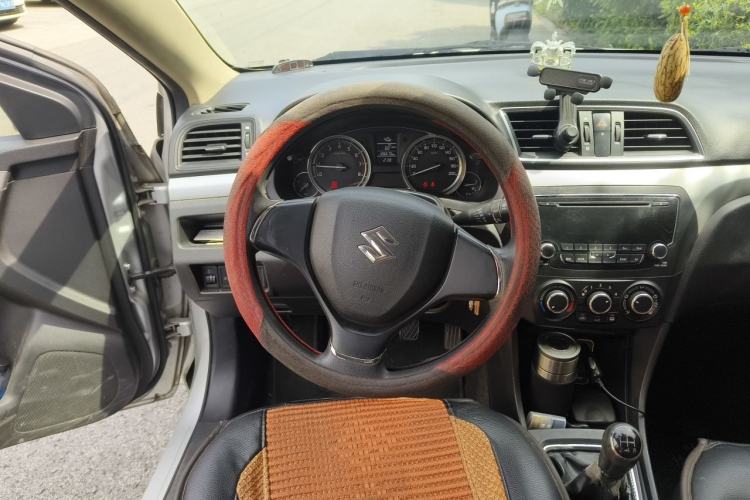 Used Suzuki Alivio 2015 1.6L Manual Comfort Model Steering Wheel
