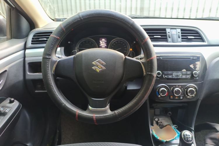 Used Suzuki Alivio 2015 1.6L Manual Comfort Model Steering Wheel