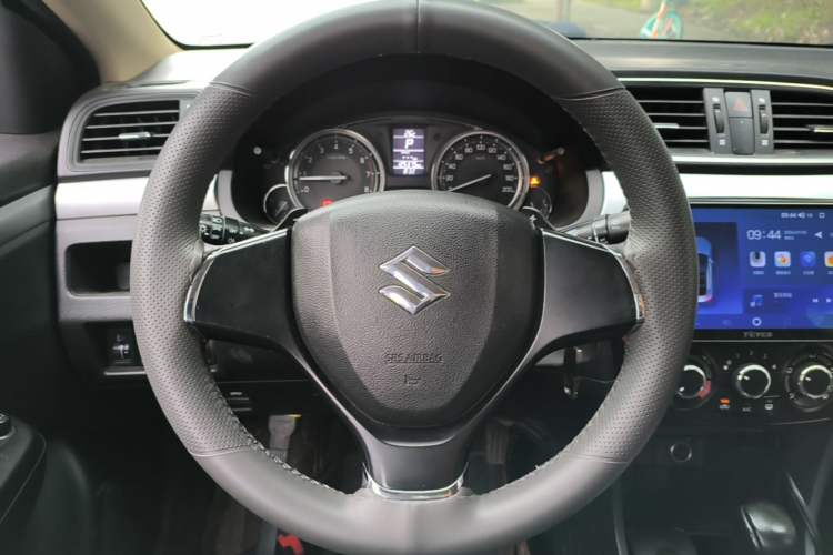 Used Suzuki Alivio 2015 1.6L Automatic Comfort Model Steering Wheel