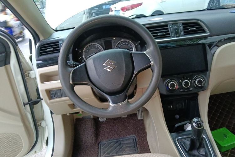 Used Suzuki Alivio 2015 1.6L Manual Comfort Model Steering Wheel