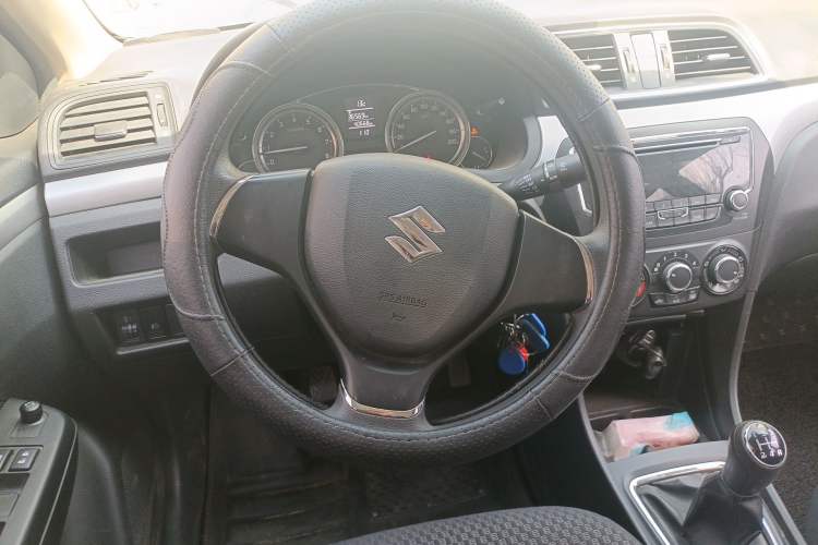 Used Suzuki Alivio 2015 1.6L Manual Comfort Model Steering Wheel