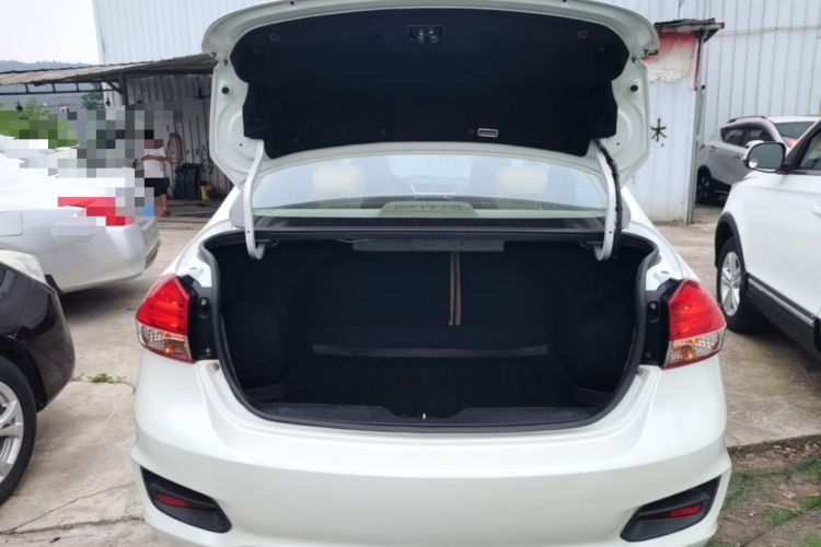 Used Suzuki Alivio 2015 1.6L Manual Comfort Model Trunk