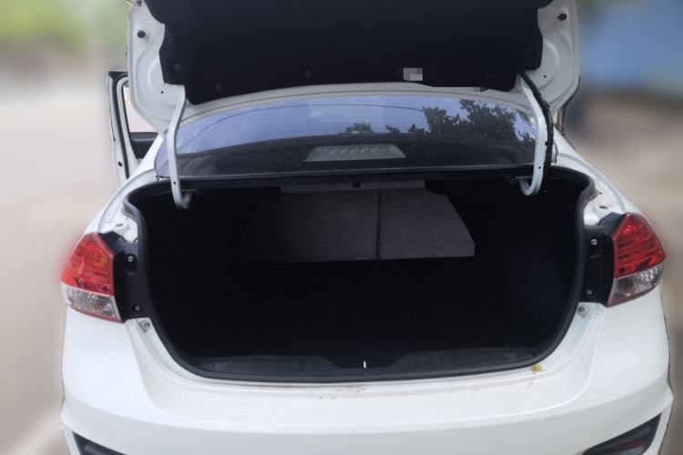 Used Suzuki Alivio 2015 1.6L Automatic Comfort Model Trunk