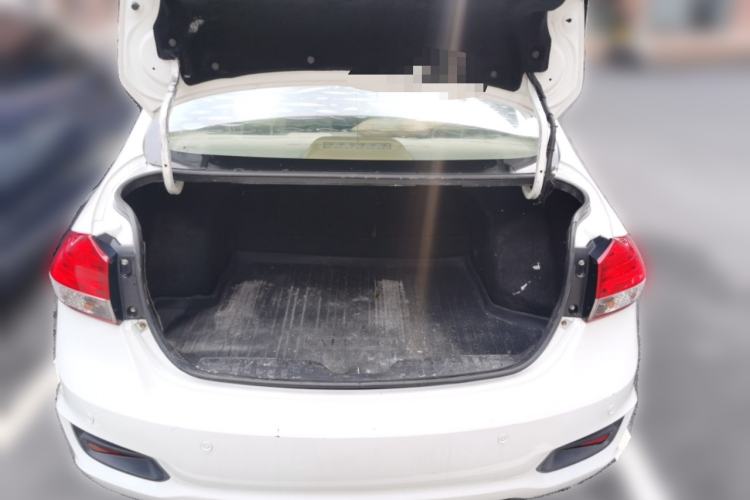 Used Suzuki Alivio 2015 1.6L Manual Comfort Model Trunk