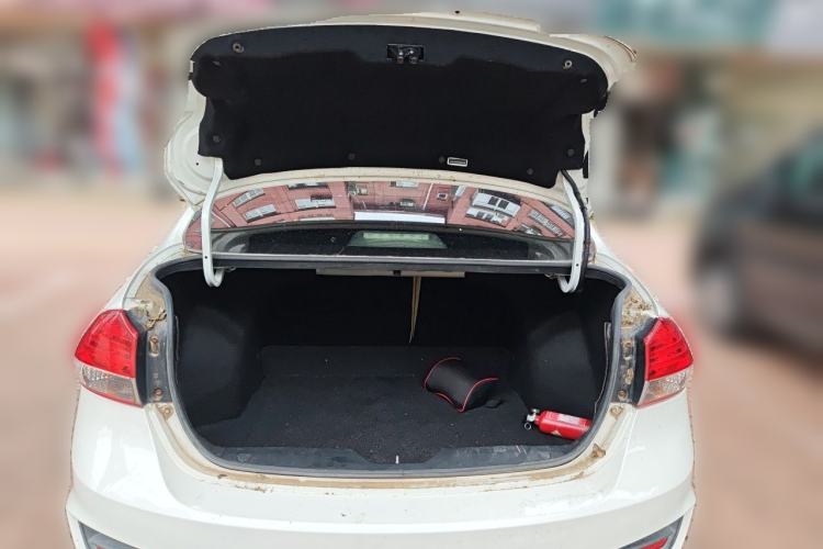 Used Suzuki Alivio 2015 1.6L Manual Comfort Model Trunk