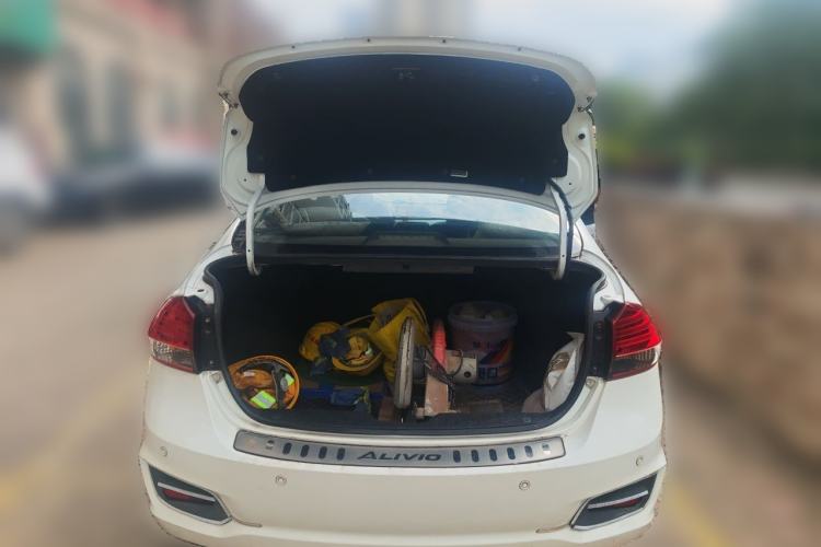 Used Suzuki Alivio 2015 1.6L Manual Comfort Model Trunk
