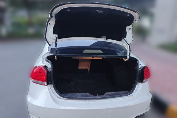 Used Suzuki Alivio 2015 1.6L Automatic Enjoyment Model Trunk