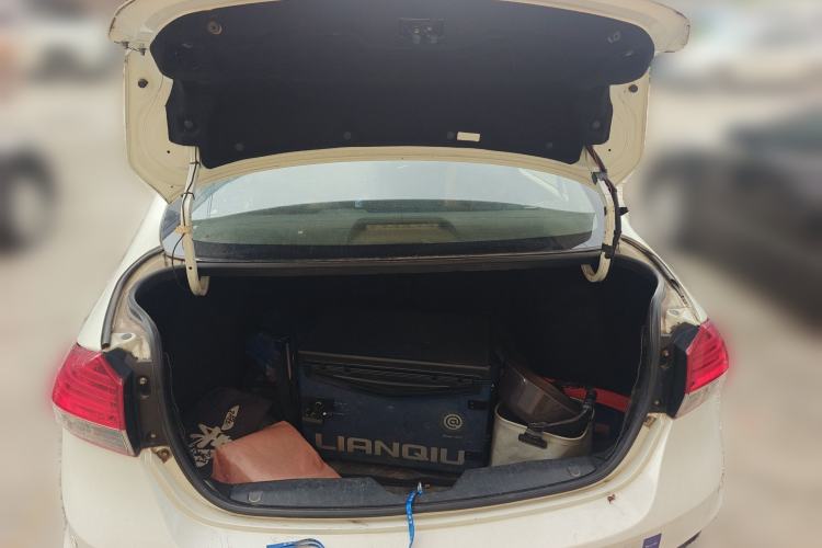 Used Suzuki Alivio 2015 1.6L Manual Comfort Model Trunk
