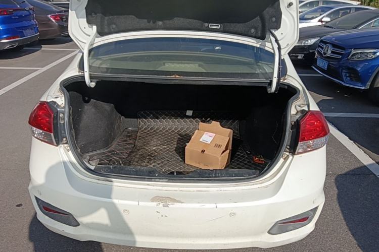 Used Suzuki Alivio 2015 1.6L Manual Comfort Model Trunk