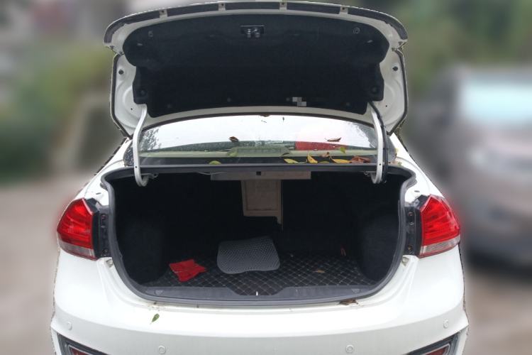 Used Suzuki Alivio 2015 1.6L Automatic Luxury Model Trunk