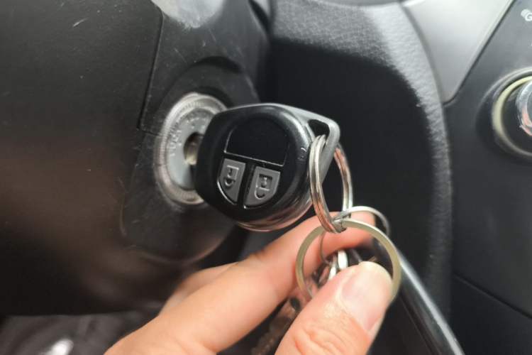Used Suzuki Alivio  Vehicle Key