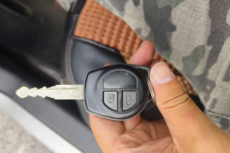 Used Suzuki Alivio 2015 1.6L Manual Comfort Model Vehicle Key