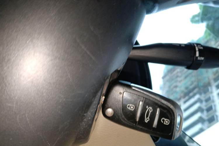 Used Suzuki Alivio 2015 1.6L Manual Comfort Model Vehicle Key
