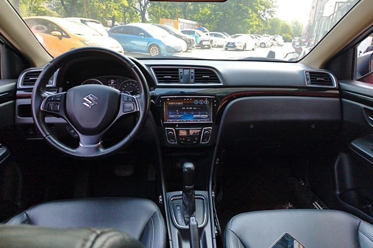 Used Suzuki Alivio 2018 1.6L Automatic Pro Edition Deluxe Version Center Console