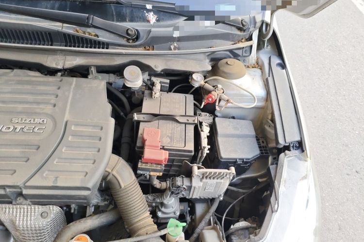 Used Suzuki Alivio  Engine Bay Left