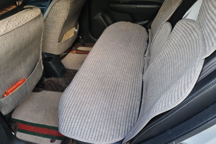 Used Suzuki Alivio  Left Rear Seat