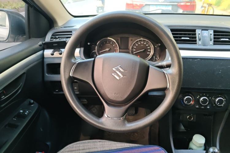 Used Suzuki Alivio  Steering Wheel