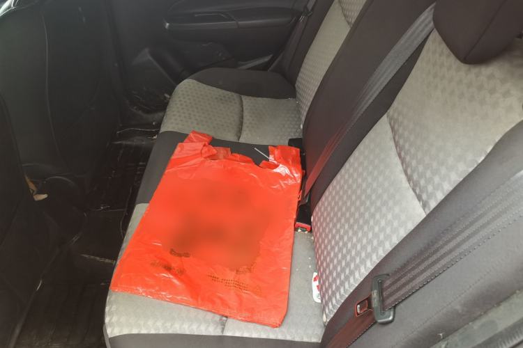 Used Suzuki Alivio  Left Rear Seat