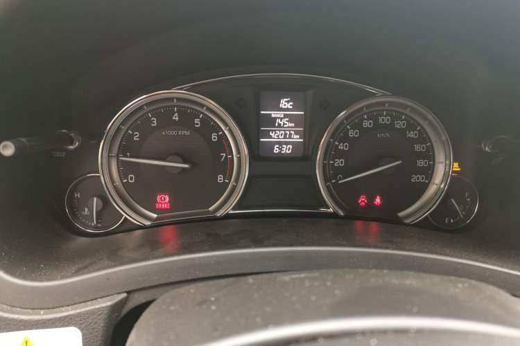 Used Suzuki Alivio  Odometer Close Up