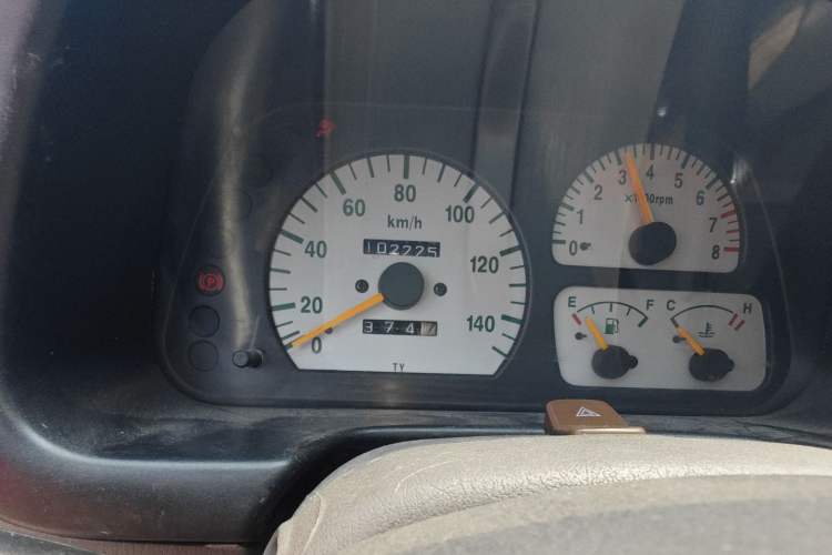 Used Suzuki Alto 2006 0.8L Happy Prince Odometer Close Up
