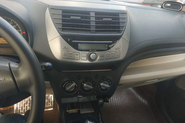 Used Suzuki Alto 2009 1.0L Manual Deluxe Edition Audio And AC Panel