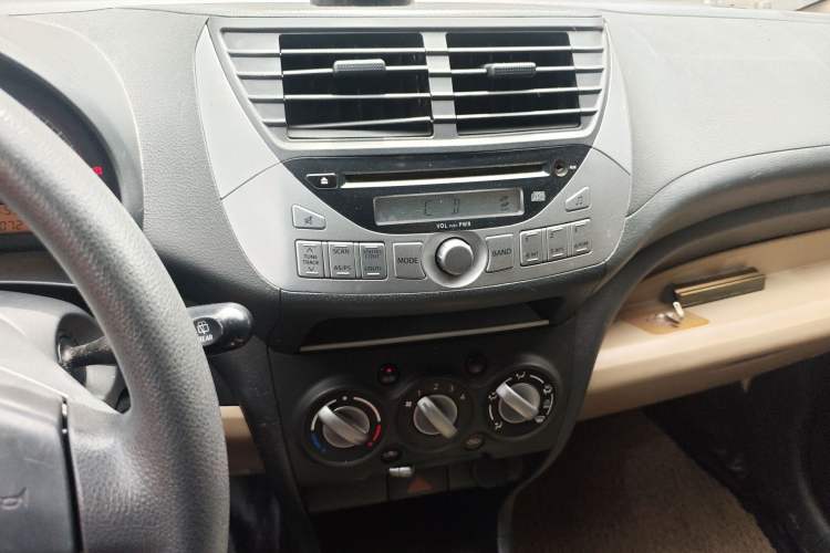 Used Suzuki Alto 2009 1.0L Manual Deluxe Edition Audio And AC Panel