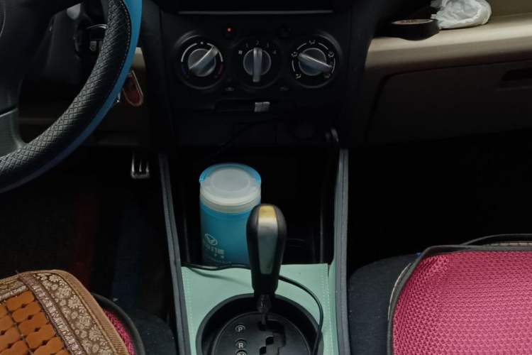 Used Suzuki Alto 2009 1.0L Automatic Luxury Version Gear Lever