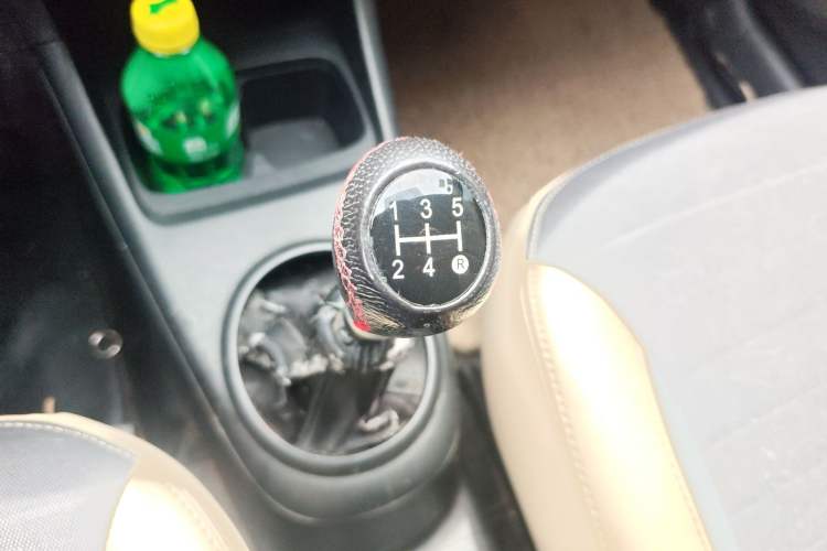 Used Suzuki Alto 2009 1.0L Manual Deluxe Edition Gear Lever