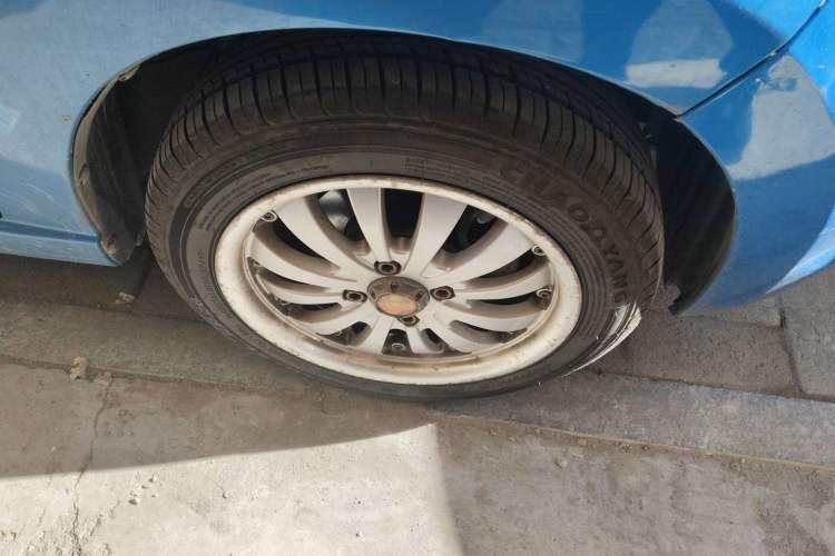 Used Suzuki Alto 2009 1.0L Automatic Luxury Version Right Front Wheel Hub