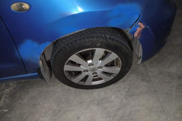 Used Suzuki Alto 2009 1.0L Automatic Luxury Version Right Front Wheel Hub