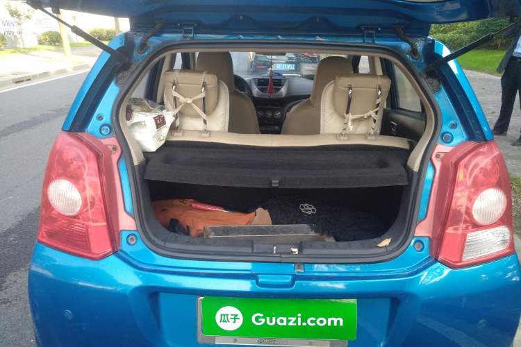 Used Suzuki Alto 2009 1.0L Automatic Luxury Version Trunk