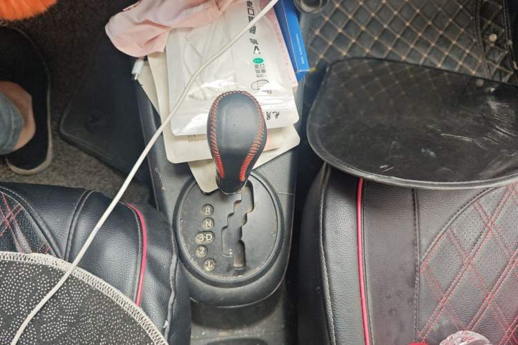 Used Suzuki Alto 2009 1.0L Automatic Luxury Version Gear Lever