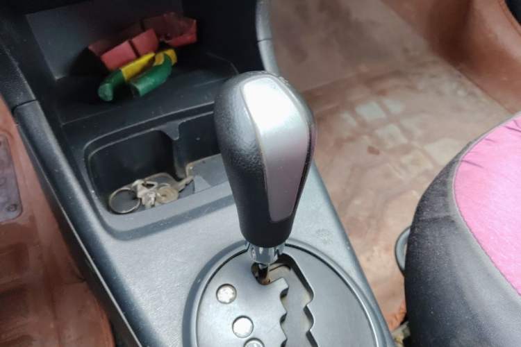 Used Suzuki Alto 2009 1.0L Automatic Luxury Version Gear Lever